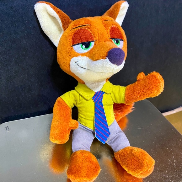 DISNEY ZOOTOPIA NWOT NICK WILDE FOX TOMY BEAN BAG PLUSH 2016 9” - Picture 4 of 12